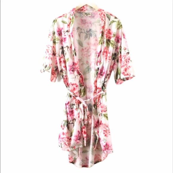 Show Me Your Mumu | Floral Robe OS - Picture 2 of 3